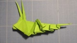 Comment réaliser une sauterelle en papier origami [upl. by Fiore519]