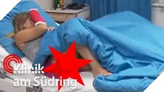 Erstes Mal in der Klinik Eltern erwischen die beiden im Bett  Klinik am Südring  SAT1 TV [upl. by Hsital]