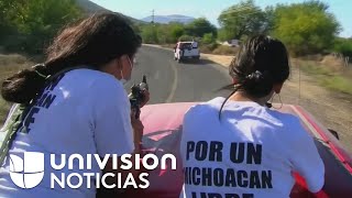 Mujeres en Michoacán toman las armas y forman una autodefensa para combatir grupos criminales [upl. by Dibbell]