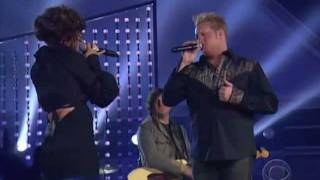 Rascal Flatts featKelly Clarkson  What Hurts The Most LIVE [upl. by Osicnarf978]