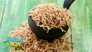 Crispy Fried Noodles Chinese Fried Noodles by Tarla Dalal [upl. by Bink]