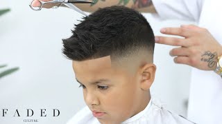 BARBER TUTORIAL  FLAWLESS FADE TECHNIQUE [upl. by Holihs]