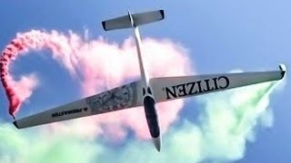 Fox Glider Aerobatic Airshow Flight  Smoke amp Flares  Luca Bertossio AFW2014 [upl. by Karalee]