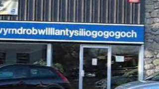 Llanfairpwllgwyngyllgogerychwyrndrobwllllantysiliogogogoch [upl. by Reppart]