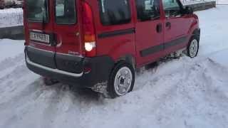 Renault Kangoo 4x4 in snow [upl. by Naihtsirc]