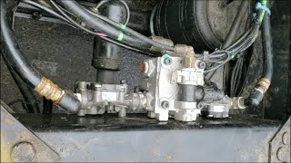 Volvo D13 modulator ABS valve replacement [upl. by Laeahcim847]