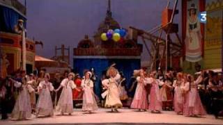 Petrushka  extrait de ACT 1 Ballet lopera National de Paris [upl. by Lilas]