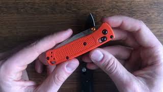 Benchmade Mini Bugout vs 945 Why the MBO is BETTER than the 945 [upl. by Lacie657]