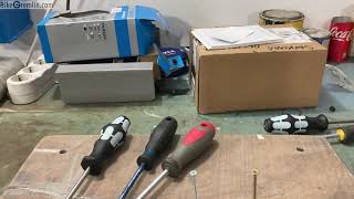 Phillips JIS and Pozidriv screwdrivers demonstration [upl. by Tawsha]