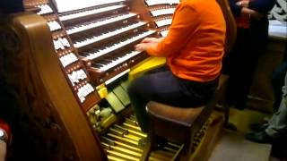 Toccata and Fugue in D minor JS Bach  Amazing Live Play  Passau Domorgel [upl. by Durston]