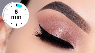 5 MINUTE Soft Bronze Eye Makeup Tutorial  Daytime Smokey Eye Look [upl. by Notlrac]