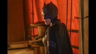 The Drinker Reviews Batwoman  Episode 1 [upl. by Annaili]