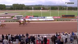 Chute de cheval très spectaculaire à Cabourg  120814 [upl. by Aldora]