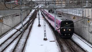 Tåg på Helsingborg Central [upl. by Gersham]