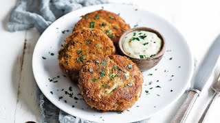 Homemade Maryland Crab Cakes Recipe [upl. by Sebastiano]