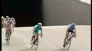 Tour de France 2005 etappe 21 Alexander Vinokourov wint [upl. by Daryn]