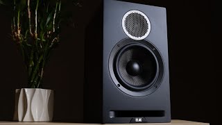 Review The ELAC Debut Reference DBR62  Bookshelf Loudspeaker [upl. by Kovacev167]