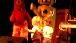 Yo Gabba Gabba LIVE Sillies Out and Goodbye Remix [upl. by Hniht128]