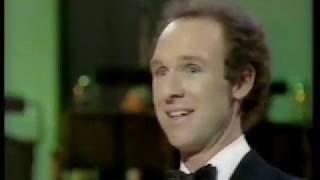 Michael Davis Juggler on Bob Monkhouse Show [upl. by Iny]